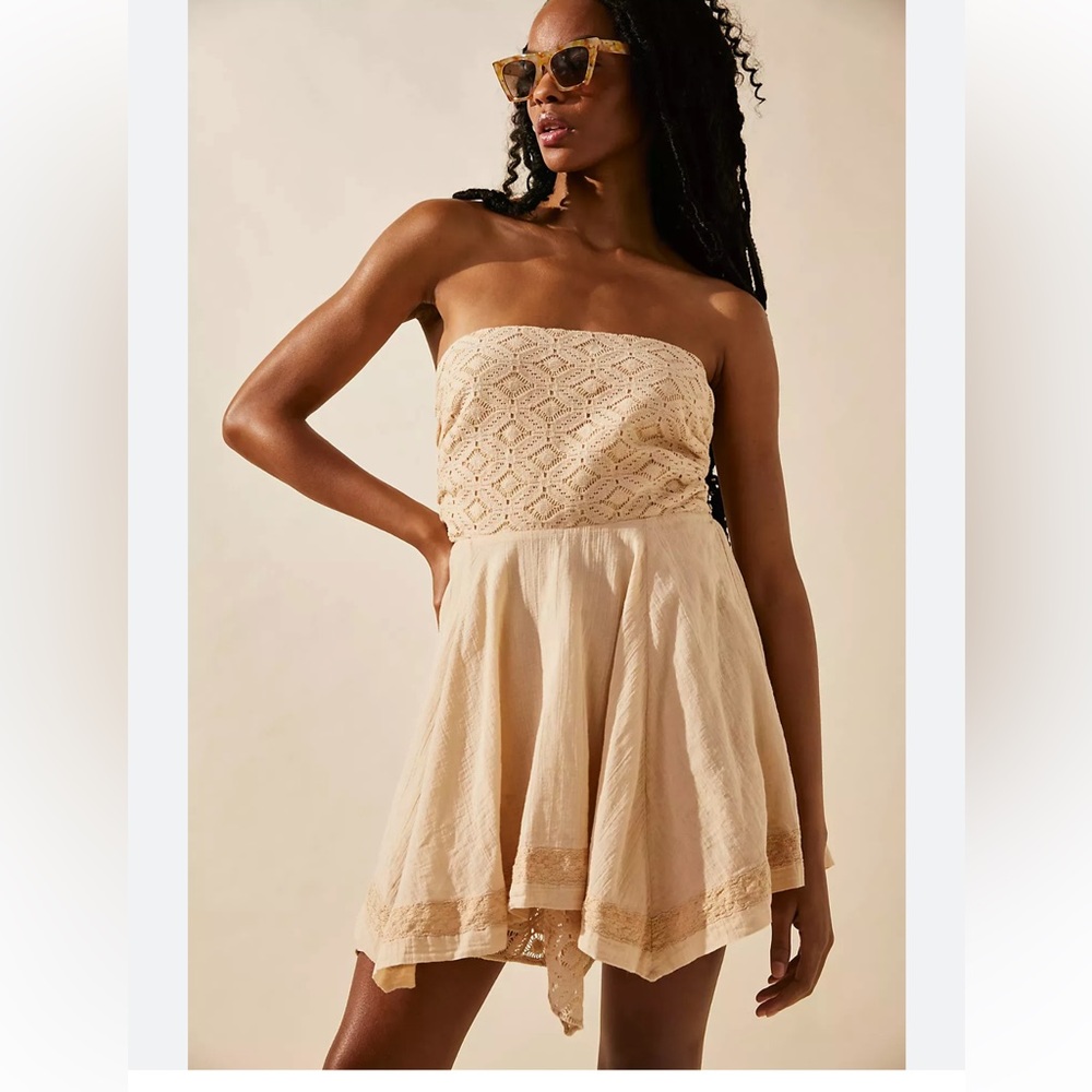 NEW. FREE People Renata Beige Cotton Lace Mini tie dress women size Large